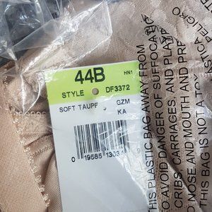 Lot of 4 Brand New Bali Double Support Bras 44B
